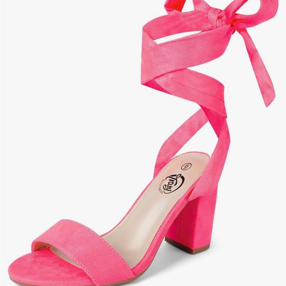 Trary Pink Heels / NEW SIZE 7